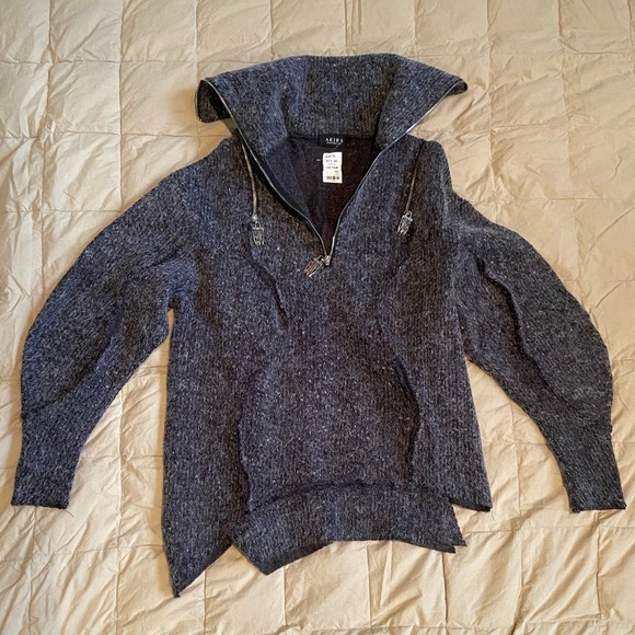 Nia Half Zip Wool-Blend Pullover - Picture 10 of 15
